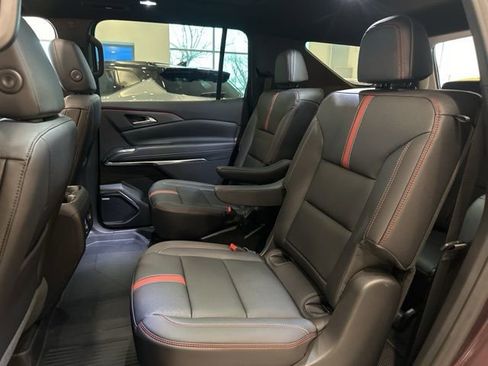 New 2026 Chevrolet Traverse RS w/ LPO, Floor Liner Package image 10