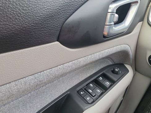 Used 2023 Jeep Compass Latitude w/ Convenience Group AWD/4WD image 20