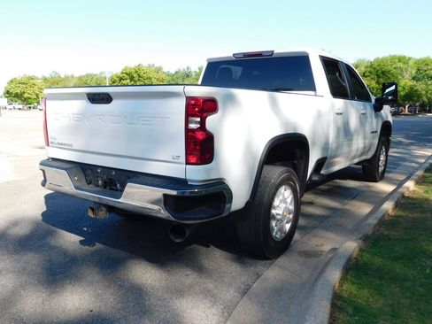 Used 2024 Chevrolet Silverado 2500 LT w/ Convenience Package AWD/4WD image 4