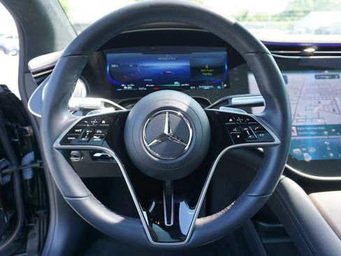 Certified 2023 Mercedes-Benz EQS 580 4MATIC Sedan image 25