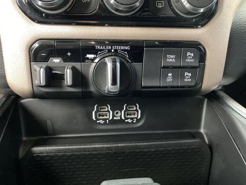 Used 2022 RAM 1500 Laramie image 38