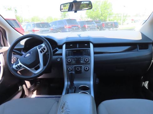 Used 2014 Ford Edge SE FWD image 42