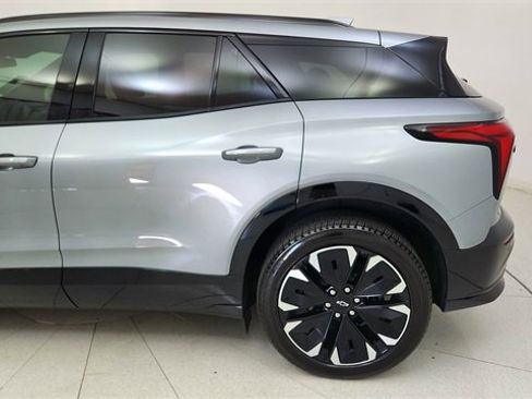 Used 2025 Chevrolet Blazer EV RS image 10