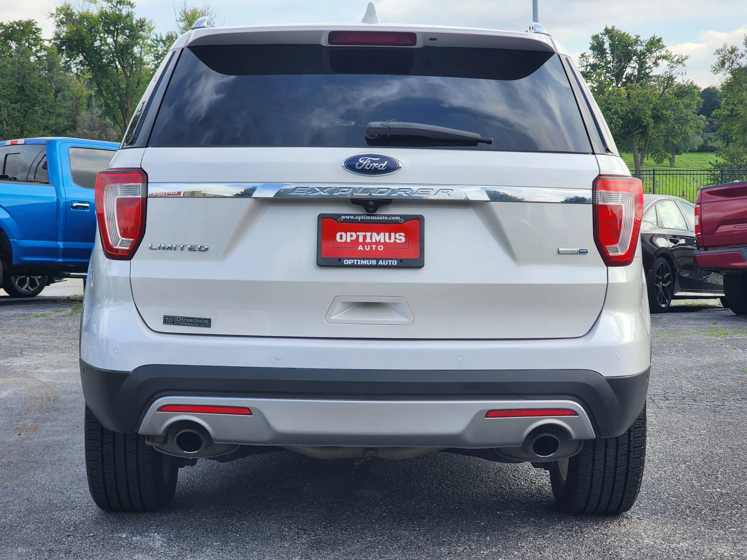 Used 2016 Ford Explorer Limited w/ Equipment Group 301A AWD/4WD image 6
