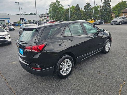 Used 2022 Chevrolet Equinox LS FWD image 8