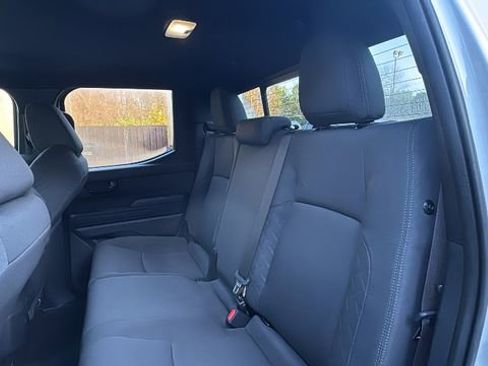 Used 2024 Toyota Tacoma SR5 AWD/4WD image 32