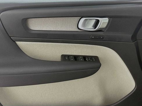 Used 2023 Volvo XC40 B5 Plus w/ Driver Assist Package image 17