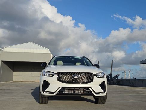 New 2026 Volvo XC60 B5 Ultra w/ Protection Package Premier AWD/4WD image 2