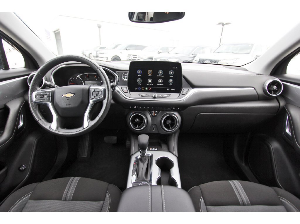 Used 2024 Chevrolet Blazer LT w/ Convenience Package FWD image 9