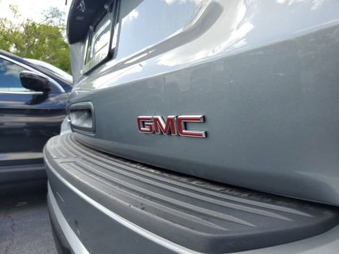 Used 2025 GMC Yukon XL Denali AWD/4WD image 6