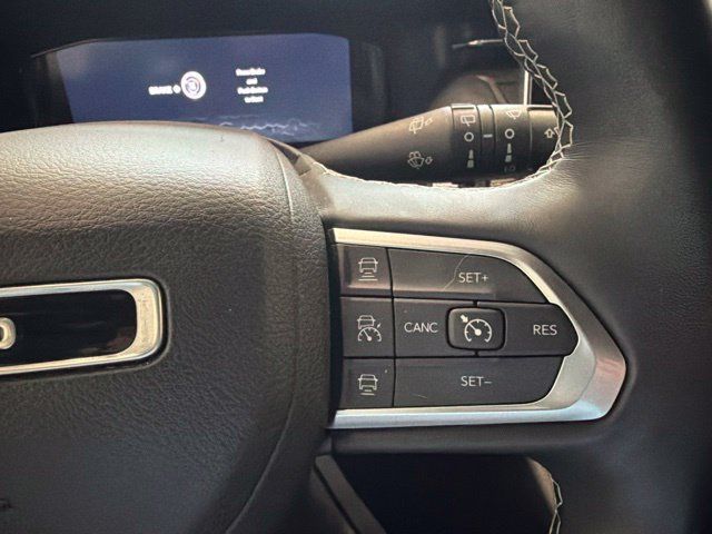 Used 2022 Jeep Compass High Altitude AWD/4WD image 32