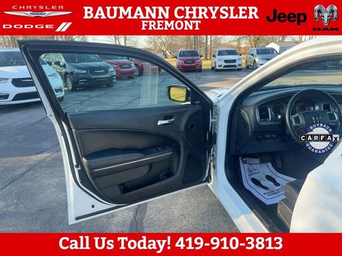 Used 2014 Dodge Charger SXT Plus RWD image 5