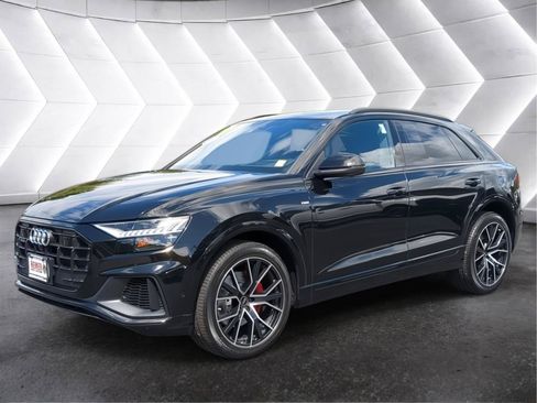 Used 2022 Audi Q8 Prestige AWD/4WD image 7