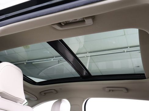 Used 2021 Lincoln Nautilus Reserve image 24