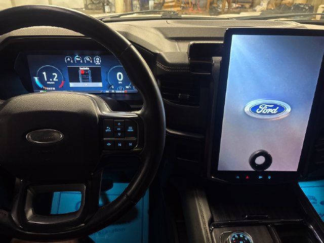 Used 2022 Ford Expedition Platinum AWD/4WD image 15