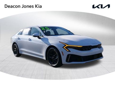 New 2025 Kia K5 LXS image 1