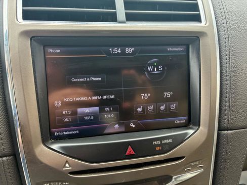Used 2013 Lincoln MKX AWD w/ Wood Pkg image 19