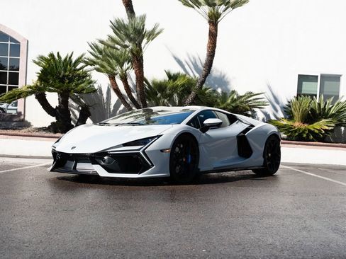 New 2026 Lamborghini Revuelto image 25