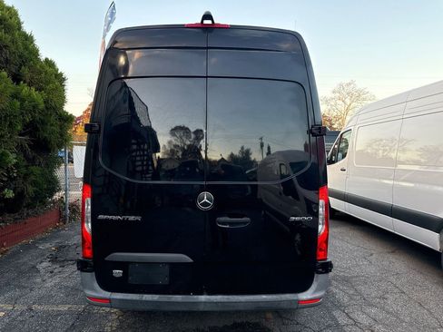 Used 2020 Mercedes-Benz Sprinter 2500 w/ Driver Convenience Package image 5