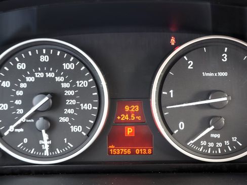 Used 2012 BMW X5 xDrive35d AWD/4WD image 24