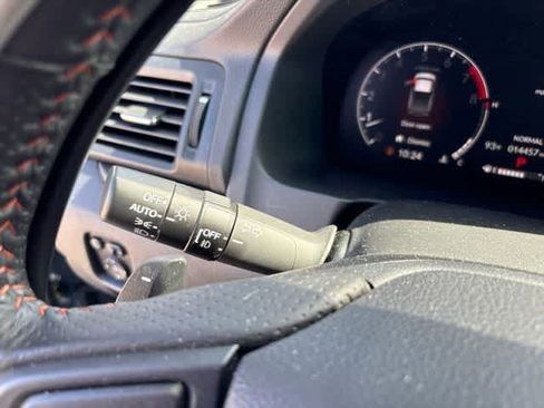 Used 2025 Honda Ridgeline TrailSport image 16