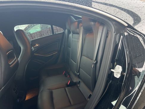 Used 2017 Mercedes-Benz CLA 250 image 7