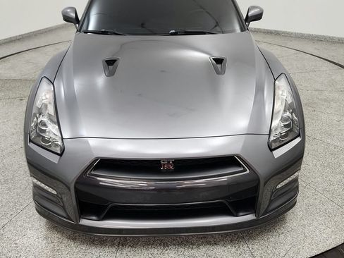 Used 2012 Nissan GT-R Black Edition AWD/4WD image 10