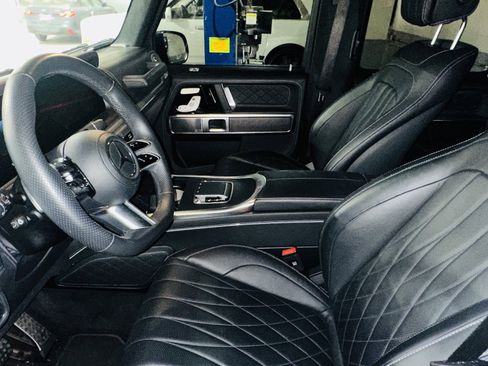 Used 2025 Mercedes-Benz G 550 image 3