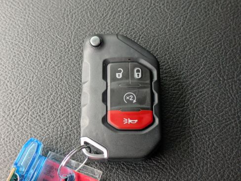 New 2026 Jeep Gladiator Sport image 30