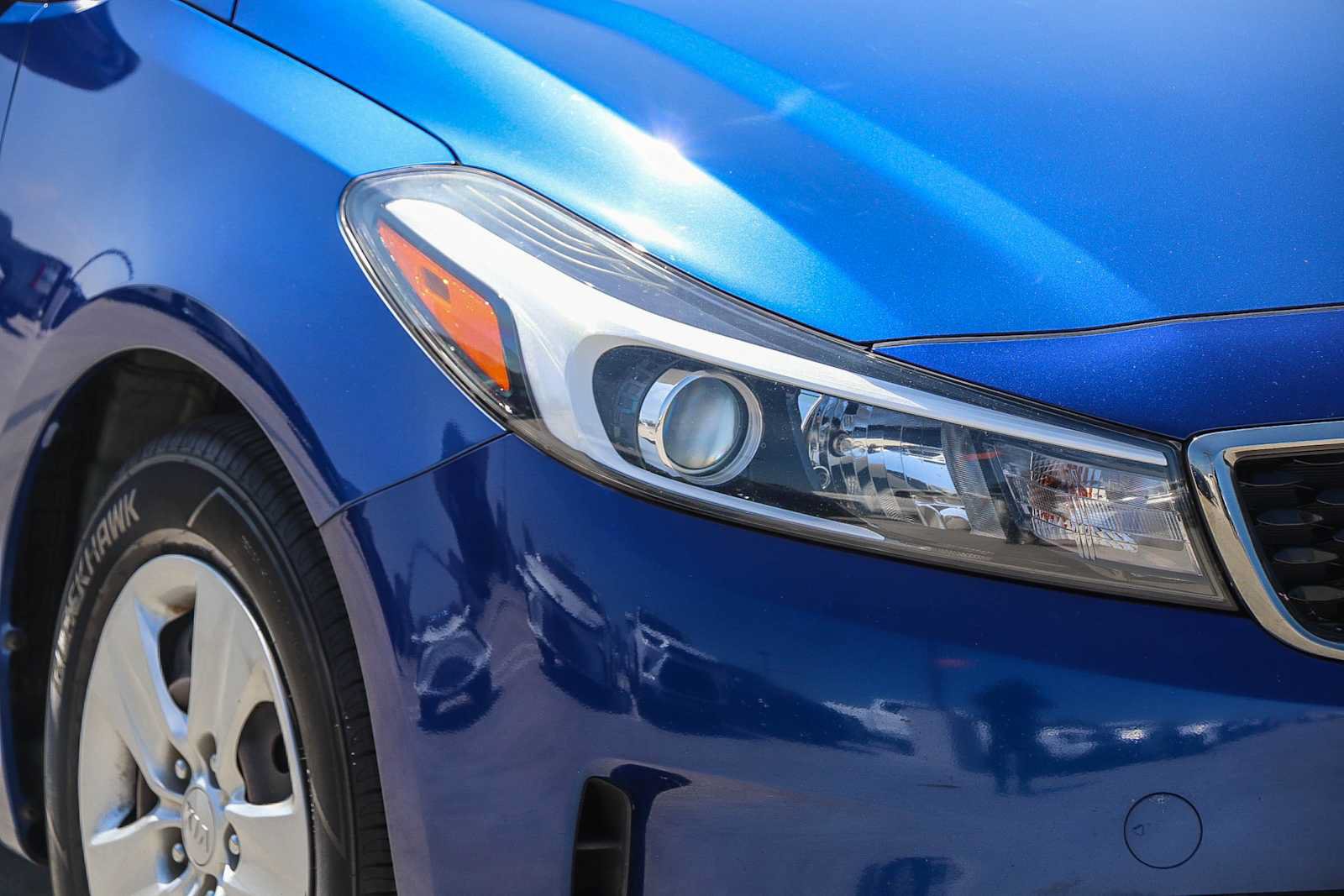 Used 2017 Kia Forte LX FWD image 4