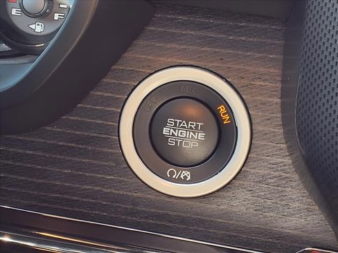 Used 2022 RAM 1500 Limited image 17