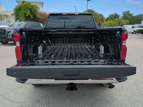 Used 2026 Chevrolet Silverado 2500 LT AWD/4WD image 14