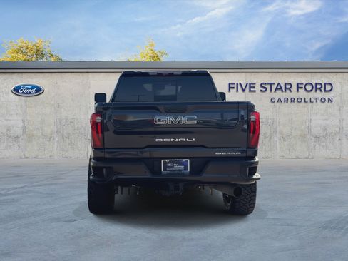 Used 2024 GMC Sierra 2500 Denali Ultimate AWD/4WD image 9
