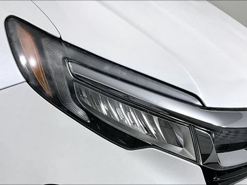 Used 2020 Honda Pilot Touring image 31