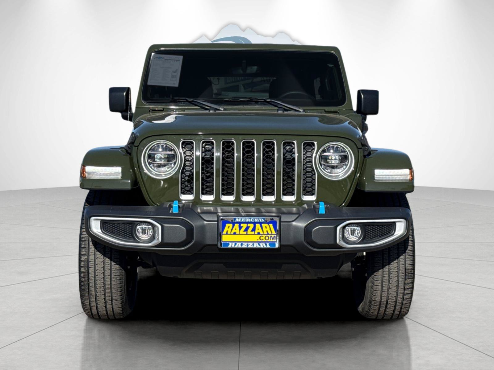 Used 2022 Jeep Wrangler Unlimited Sahara w/ Cold Weather Group AWD/4WD image 8