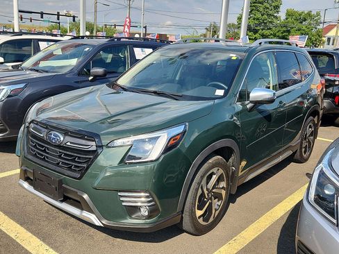 Used 2023 Subaru Forester Touring AWD/4WD image 3
