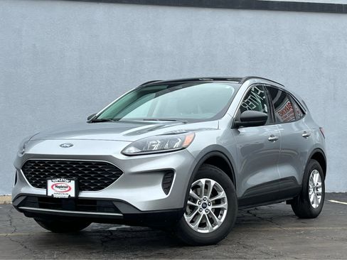 Used 2022 Ford Escape SE w/ Convenience Package image 1