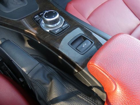 Used 2013 BMW 328i Convertible image 55