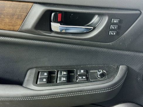 Used 2017 Subaru Outback 3.6R Limited AWD/4WD image 21