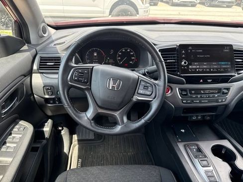 Used 2024 Honda Ridgeline Sport image 16