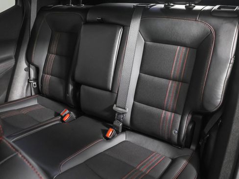 Used 2023 Chevrolet Equinox RS image 34