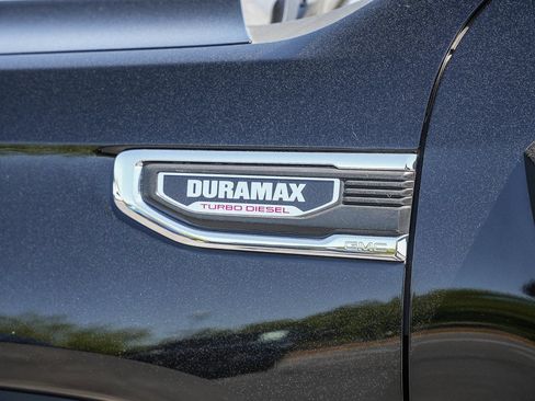 Used 2021 GMC Sierra 1500 SLT w/ SLT Premium Plus Package AWD/4WD image 27