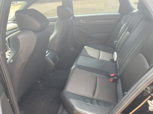 Used 2018 Honda Accord Sport image 20