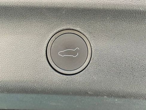 Used 2024 Tesla Model Y Long Range image 22