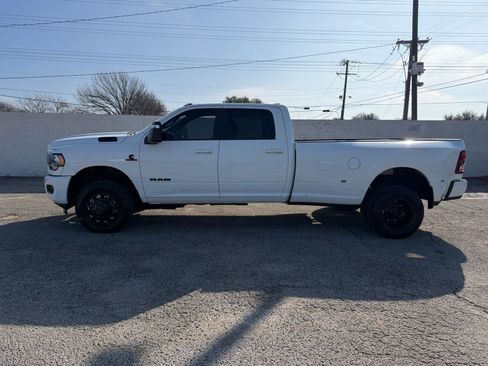 Used 2023 RAM 3500 Big Horn w/ Night Edition AWD/4WD image 3