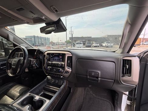 Used 2015 GMC Sierra 2500 Denali w/ Duramax Plus Package AWD/4WD image 21