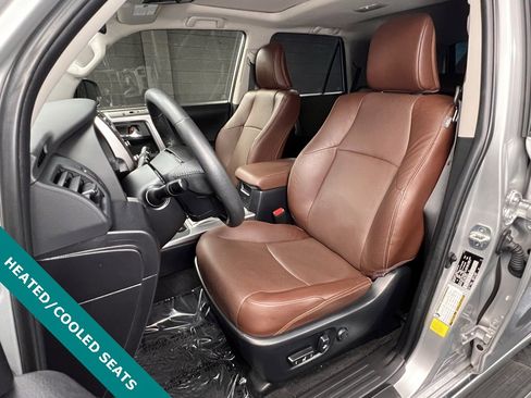 Used 2024 Toyota 4Runner Limited image 3