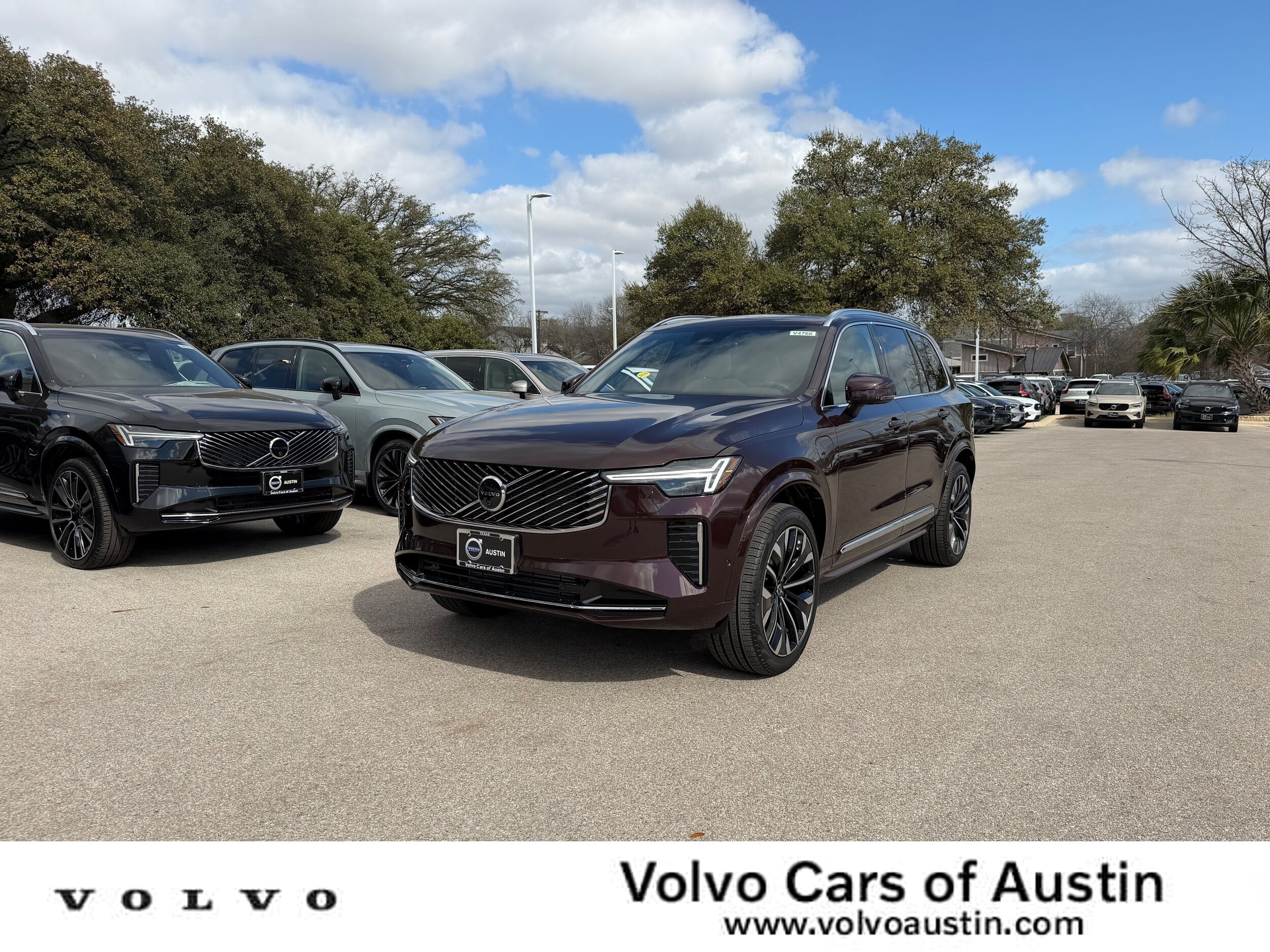 New 2026 Volvo XC90 T8 Plus AWD/4WD image 1