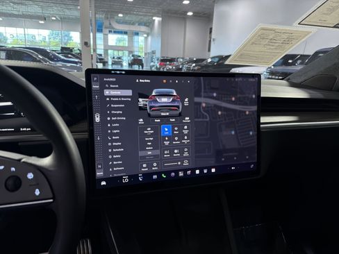 Used 2023 Tesla Model X AWD/4WD image 19
