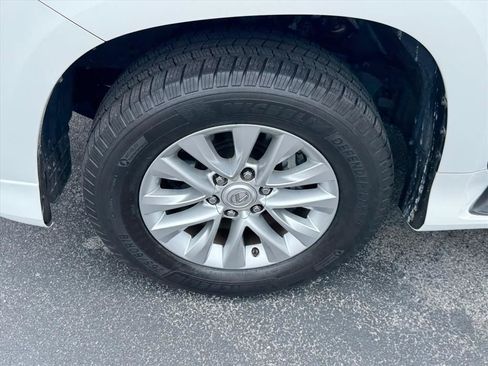 Used 2018 Lexus GX 460 Premium AWD/4WD image 20